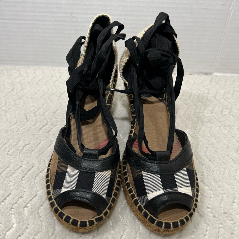 Burberry Women’s Size 37 US 6.5 Ankle Wrap Espadrilles Wedge Open Toe EUC